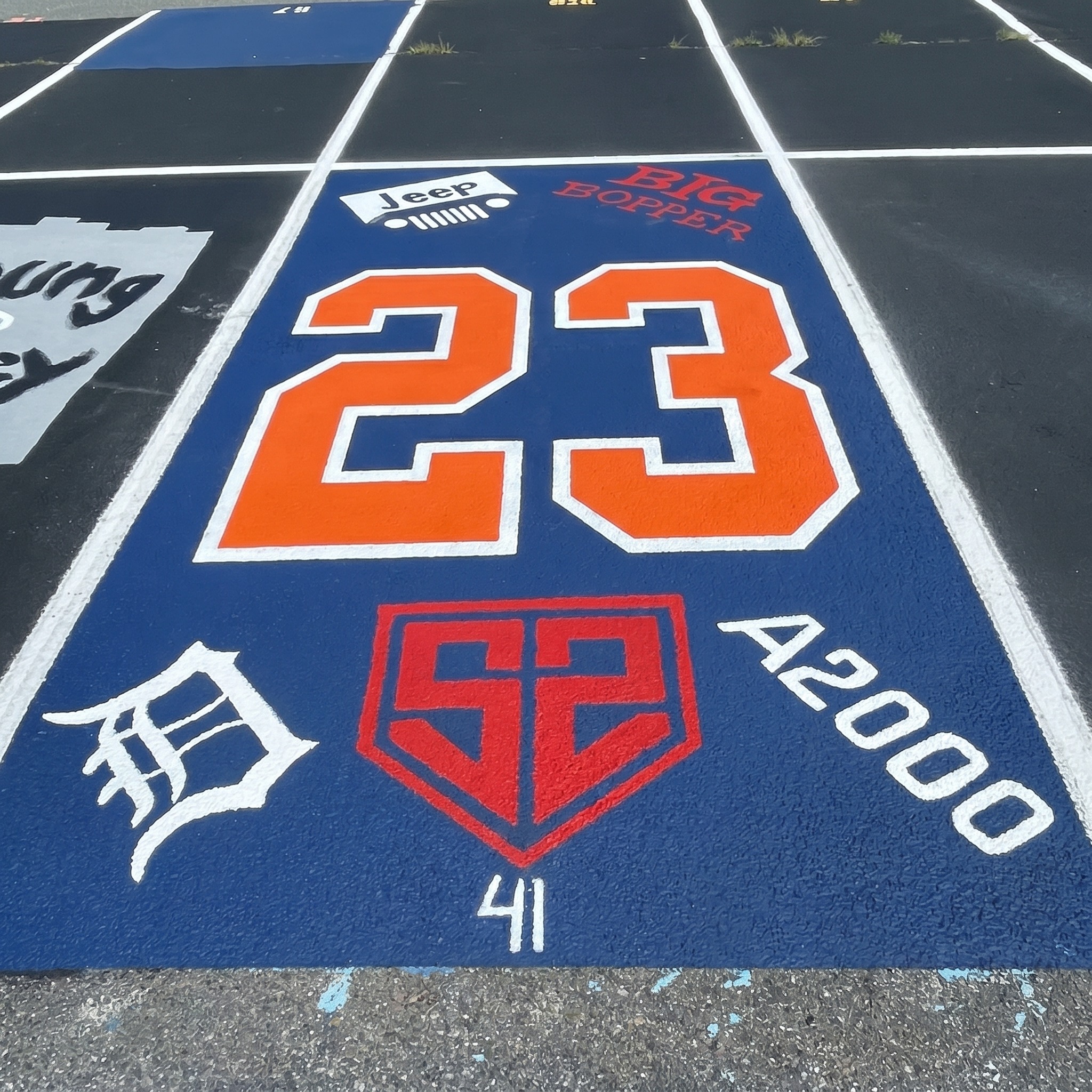 senior basketball parking spot ideas ​